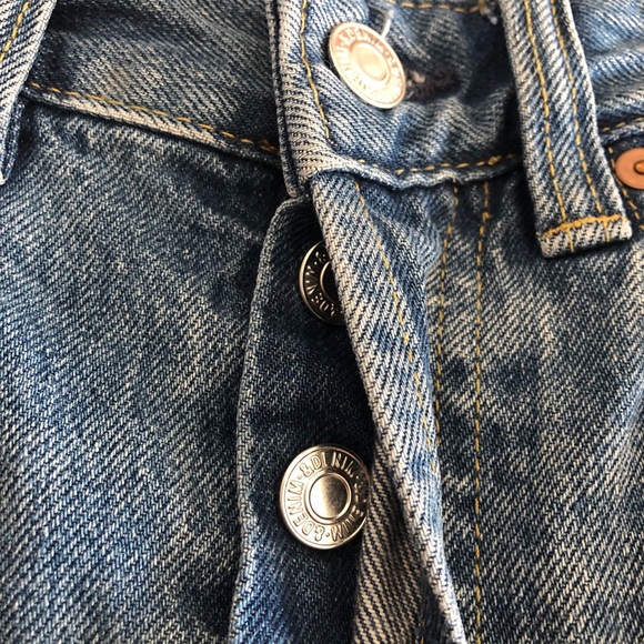 EUC H&M High Rise Raw Hem A Line Denim Skirt Sz 4 - Picture 6 of 6